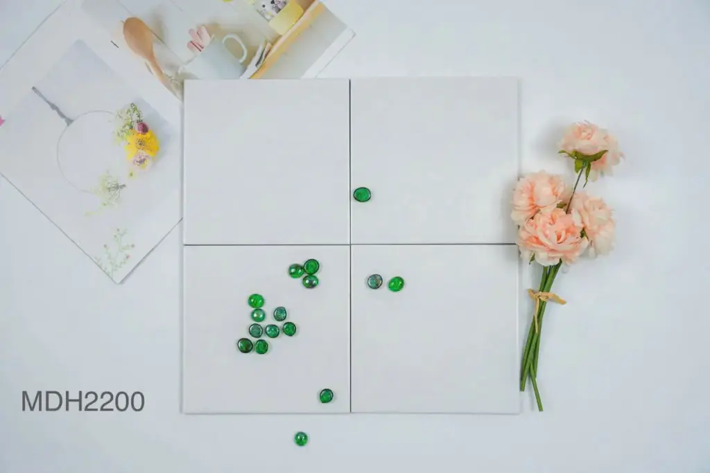 Gạch bông TQ, KT 200x200 mm, Xương Porcelain mặt mờ mã NT2200 (DC90) YK2200 (25v/m)