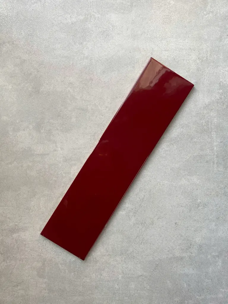 [DSC-75317B (T75317Z)] Gạch Thẻ 75x300mm Đỏ Bóng Phẳng 75317B (T75317Z)