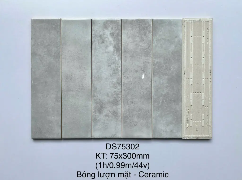 [DSC-DS75302] Gạch thẻ loại ưu, KT 75x300mm, Xương Ceramic mặt bóng lượn mã DS75302/CAA75302 (1h/0.99m/44v)