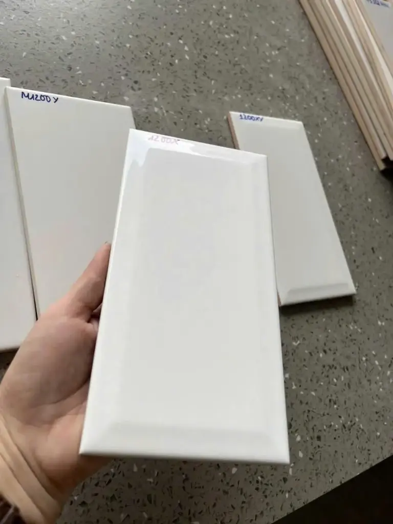 [DSC-M1200XY_SA] Gạch thẻ trắng vát mờ 100x200mm M1200XY_SA