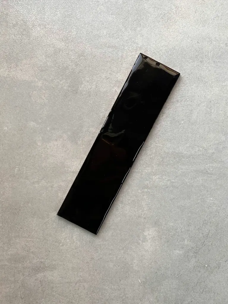 [DSC-5118M520UDH1] Gạch thẻ đen bóng lượn KT 50x200mm M520UDH1