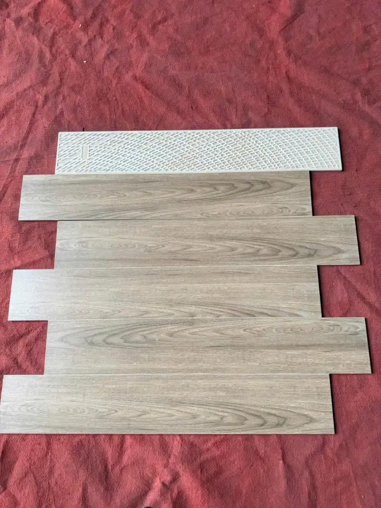 [DSC-HH1501] Gạch thẻ giả gỗ TQ, Kích thước 15x90, mã HH1501