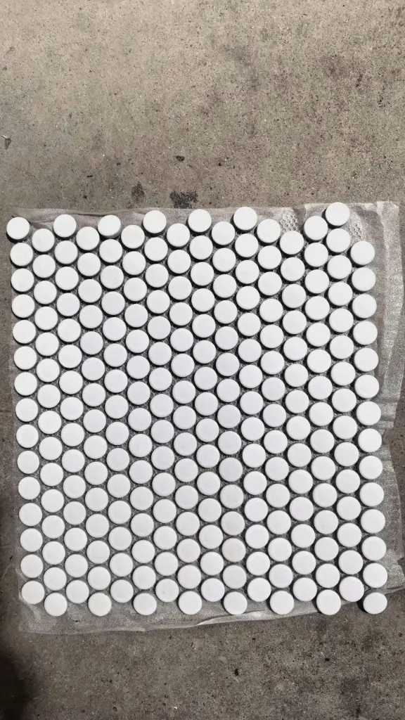 [DSC -1901] Gạch bi tròn trắng bóng 19x19mm/315x291mm" code 1901