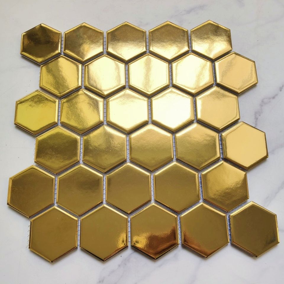[DSC-2607-29000] Gạch Mosaic Gốm Sứ Hình Lục Giác YDC3048 Bề Mặt Bóng Vàng Kim Loại