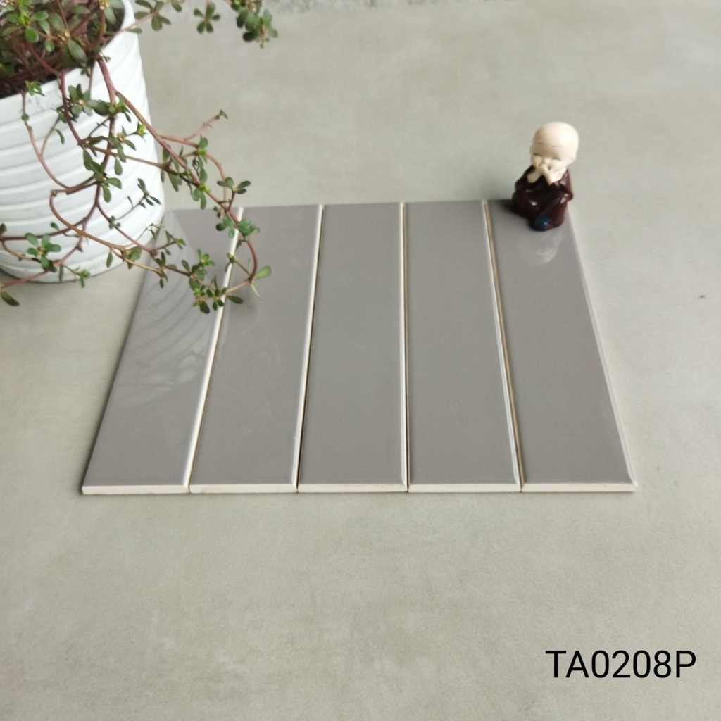 Gạch thẻ nâu bóng phẳng 50x200mm loại 1 mã TA50200P (TA0208P)