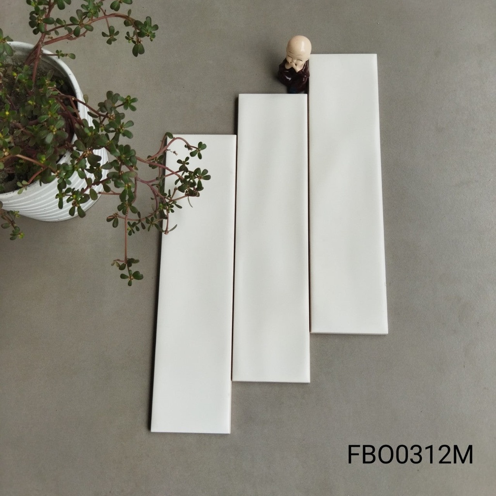 Gạch thẻ 75x300 trắng lượn mặt loại 1 mã FB00312M_SA