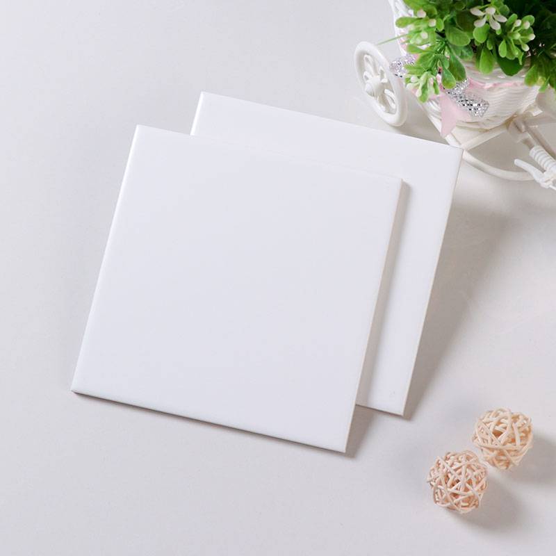 Gạch thẻ Việt Nam KT 150x150 mm trắng bóng loại 1 mã STA150150