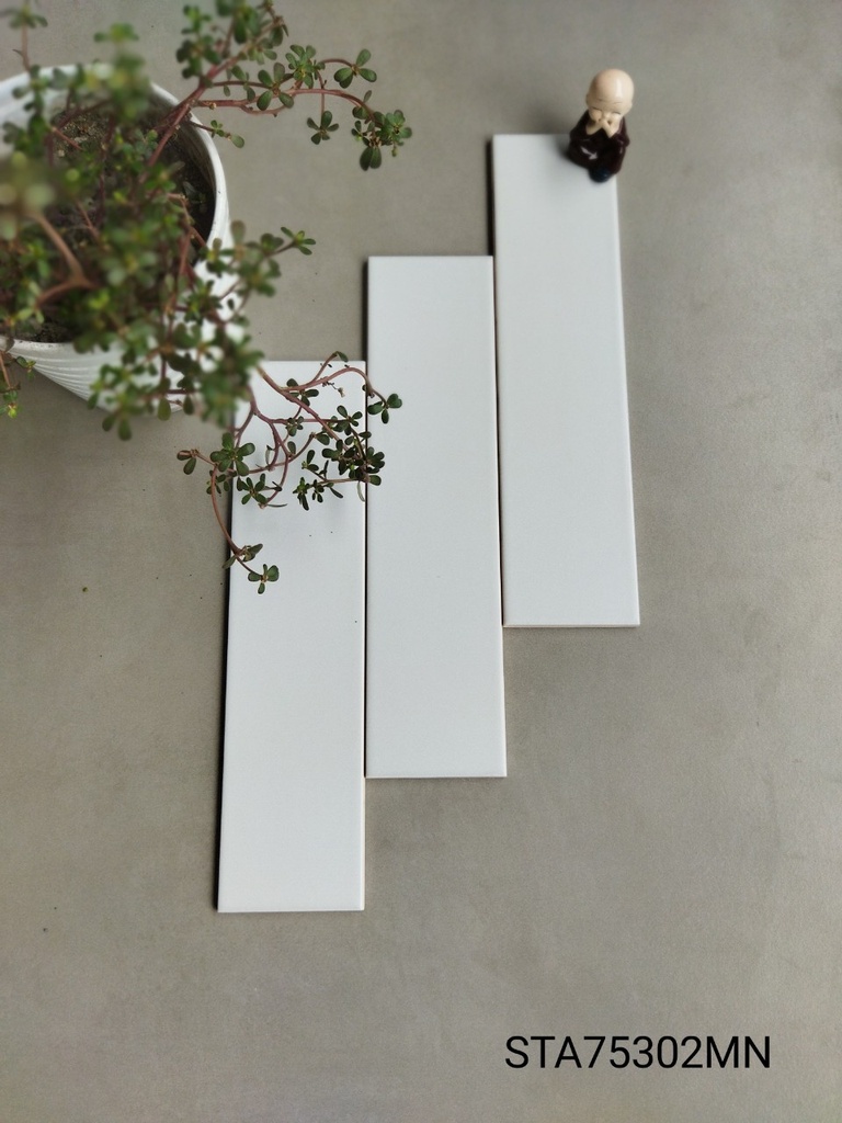 Gạch thẻ VN loại 1 xám nhạt mờ phẳng 75x300mm mã STA75302MN_SA