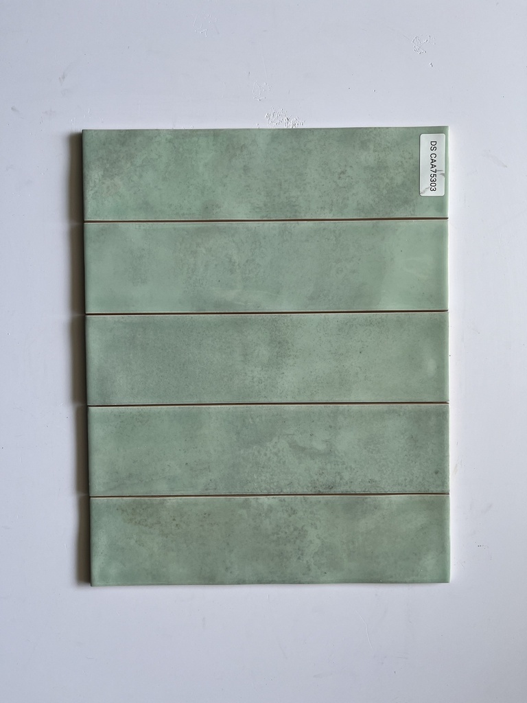 Gạch thẻ loại ưu, KT 75x300mm, Xương Ceramic mặt bóng lượn mã DS75303