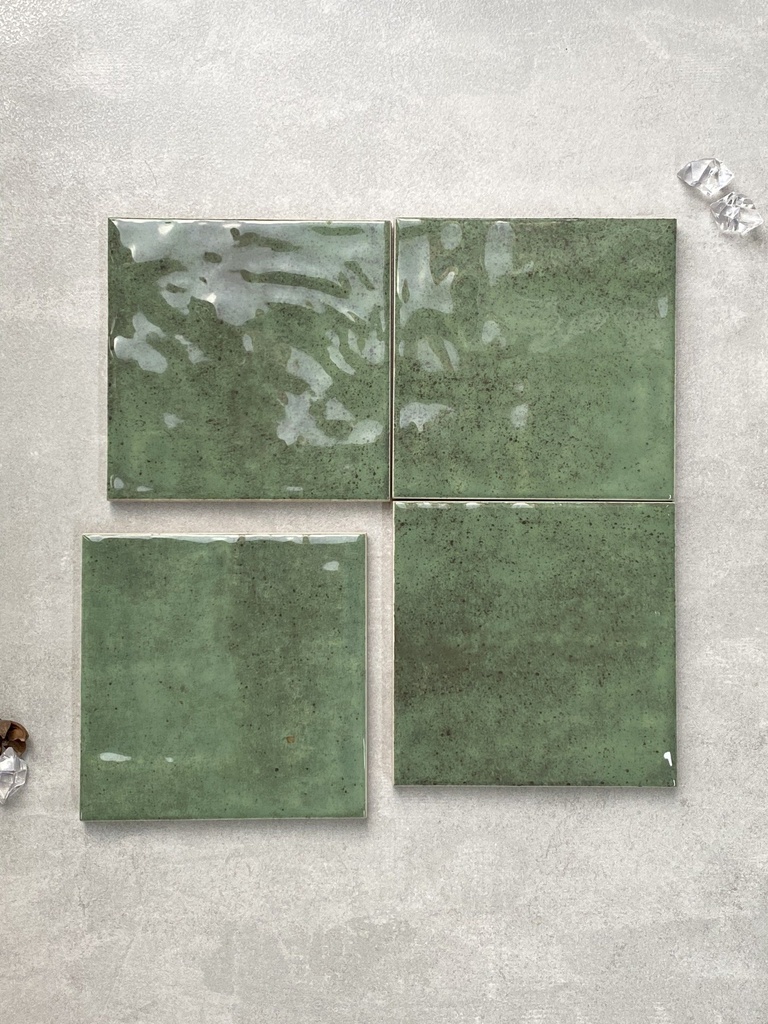 Gạch thẻ IN121201 KT 12x12cm xanh lá lượn mặt