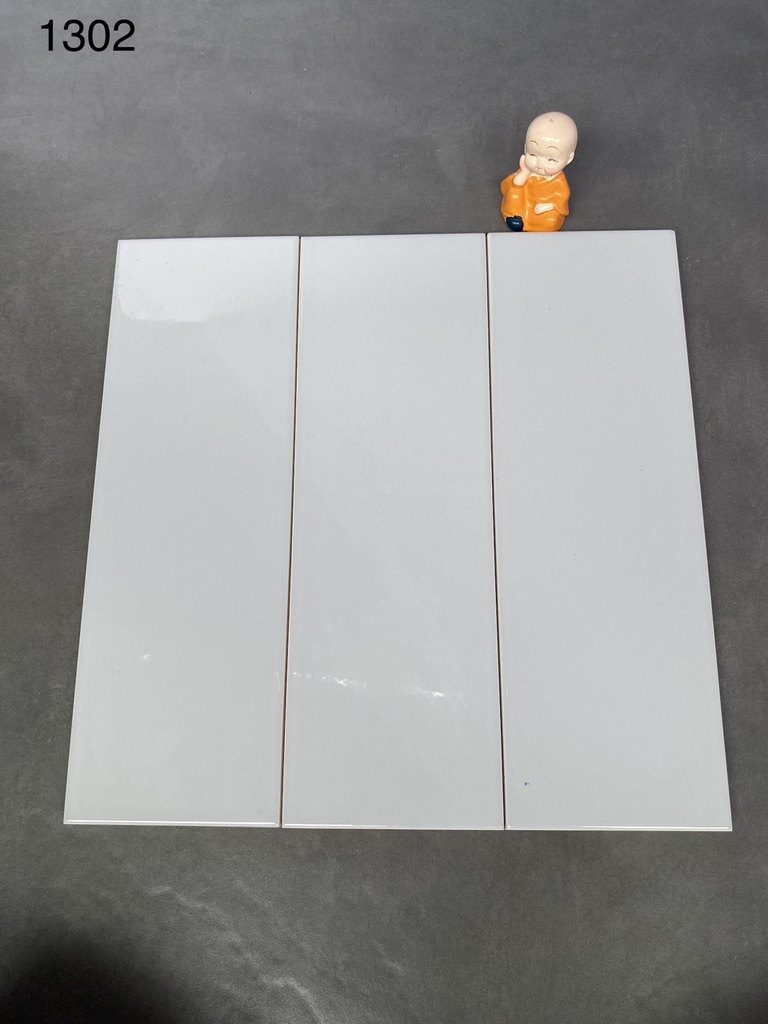 Gạch thẻ xám lạnh bóng phẳng 60x200mm STA1302