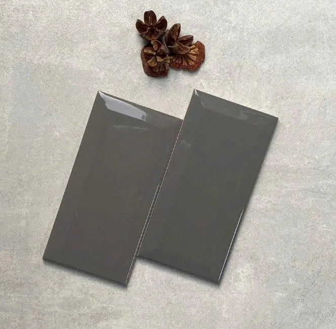 Gạch thẻ xám đậm bóng vát KT 75x150 mã B75153-B