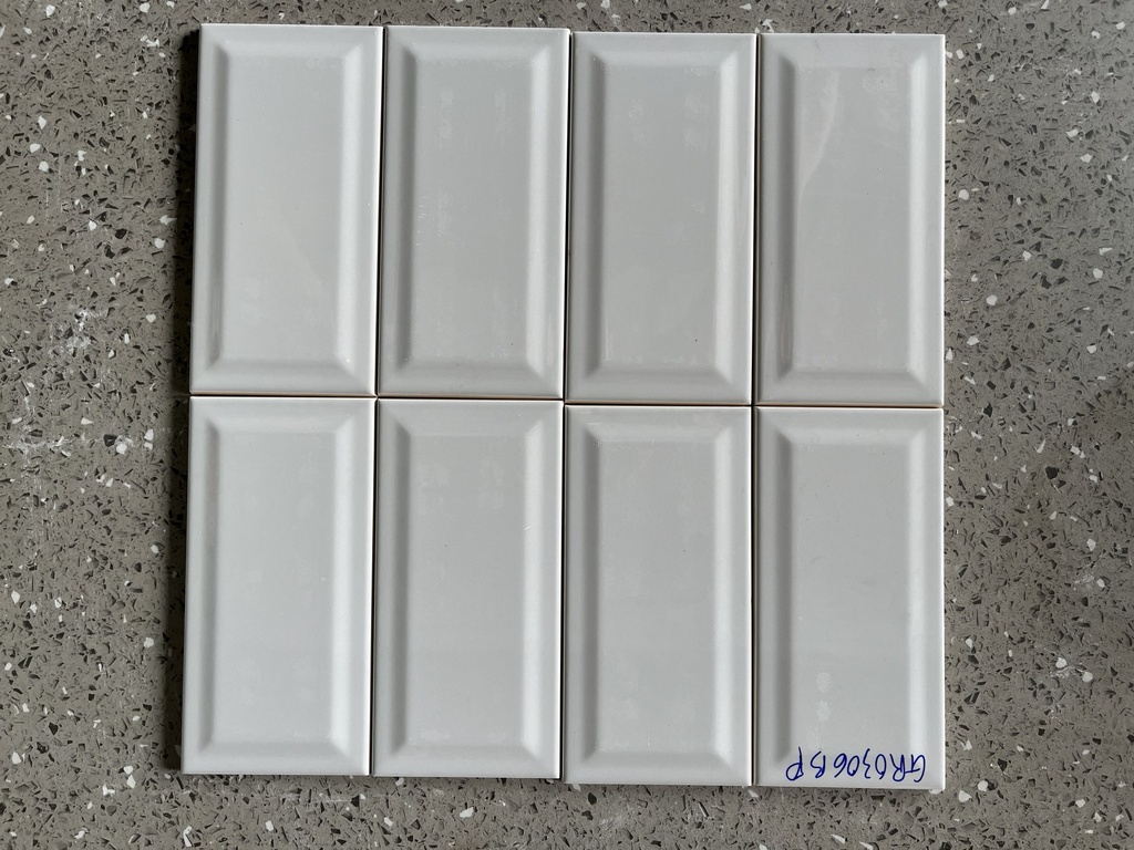 Gạch thẻ VN KT 75x150 xám bóng vát cạnh mã GR0306BP