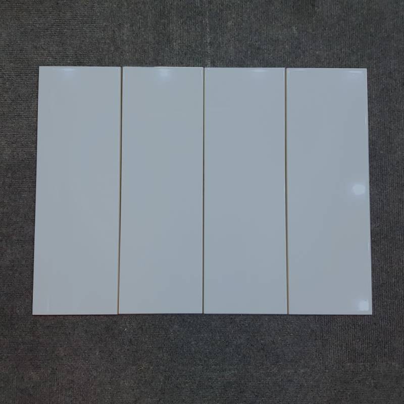 Gạch thẻ VN, KT 150x450mm xám lạnh bóng phẳng mã GR0618P, loại 1