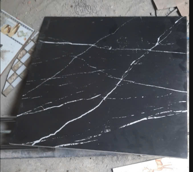 Gạch lát nền đen tia chớp mờ HPR 6067 KT 60x60cm