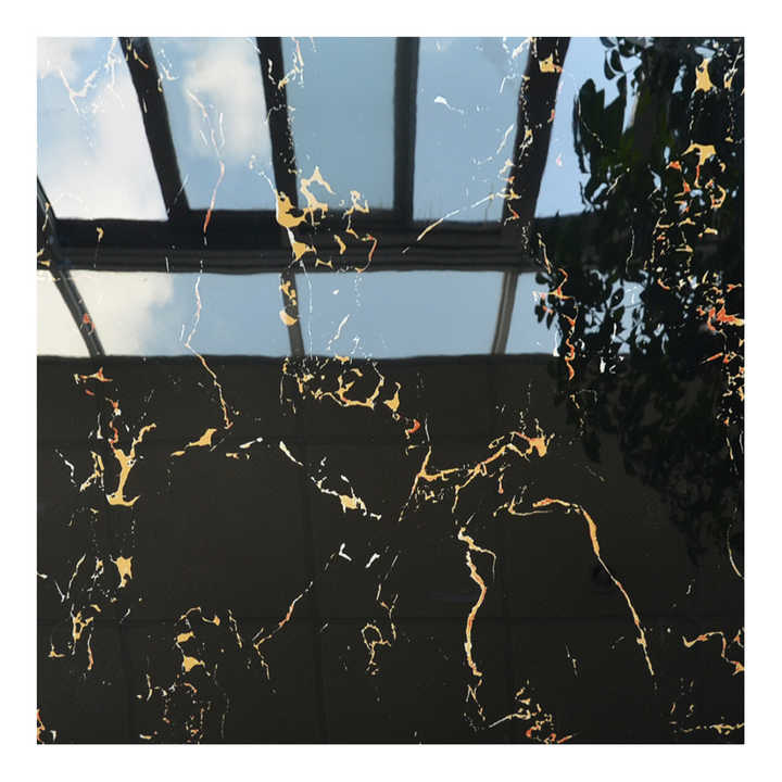 Gạch lát nền sứ men đen pha lê thiết kế hiện đại