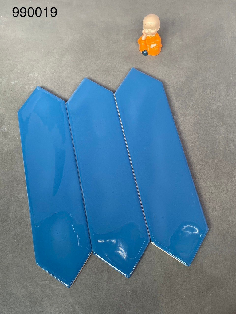 Gạch mũi tên xanh lượn mặt 75*300 mã 990019