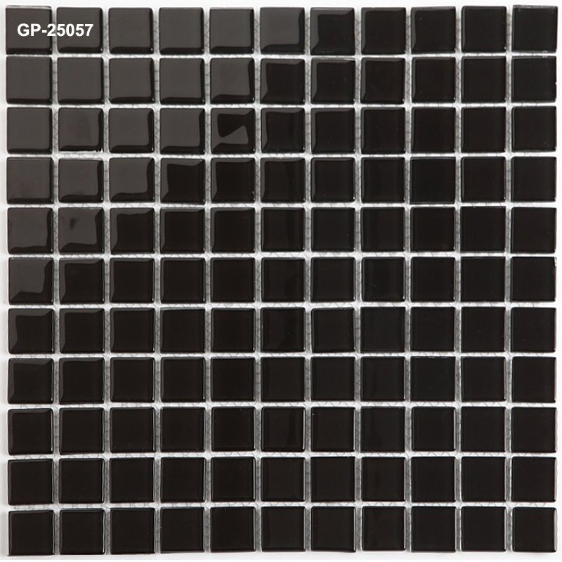 Gạch Mosaic Kính Đen Bóng Chip 25x25mm mã GP - 25057
