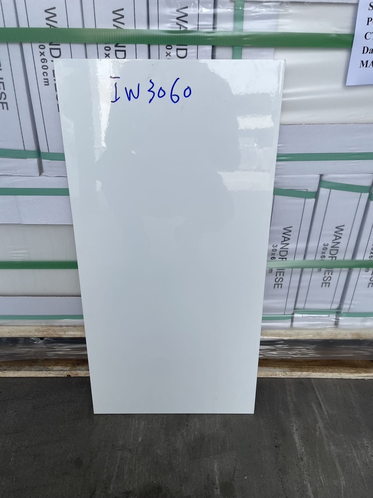 [STA6306R-] Gạch ốp tường Việt Nam, KT 300x600 mm mã STA6306R vân sóng trắng mờ loại 1