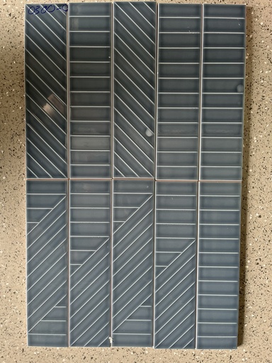 [0300-0] [0300-0] Gạch thẻ VN loại 1 KT 75x300mm họa tiết xám bóng mã 0300-0