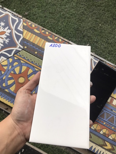 [STA1200_S (M1200_S)] Gạch thẻ trắng bóng phẳng hàng ưu mã STA1200_S (M1200_S)