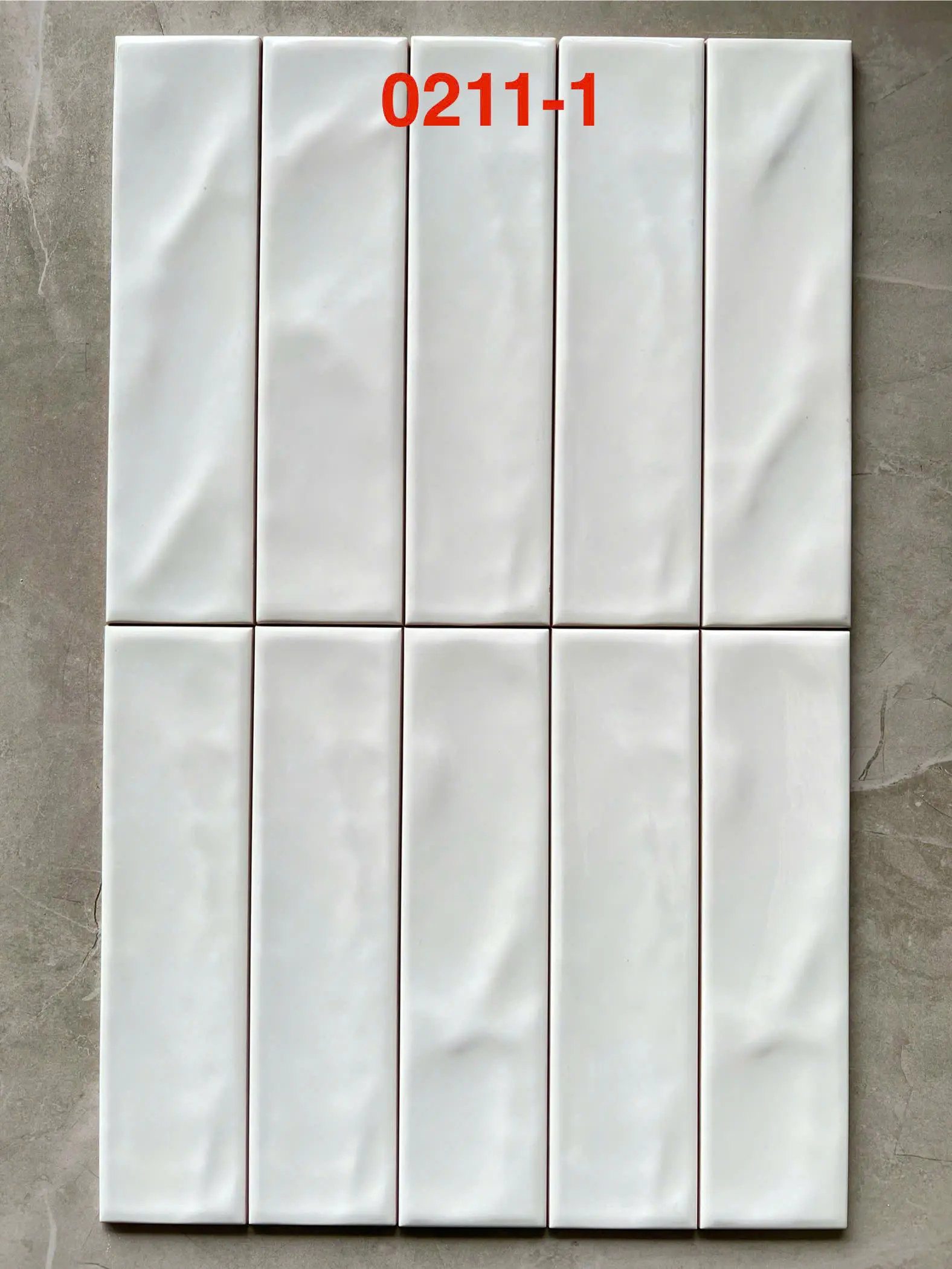 [0211-0] Gạch thẻ Việt Nam, Trắng bóng lượn, KT 75x300 mm, 0211-0, Loại 1 (1 hộp/ 50 viên/ 1.125m2)